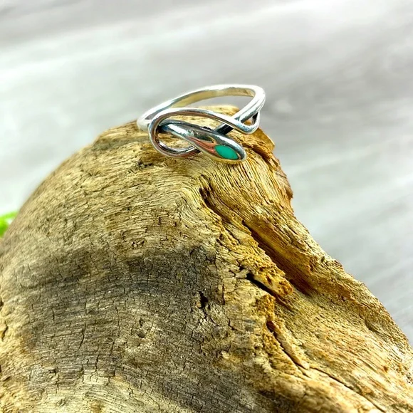 🔆Beautiful Sterling Silver Turquoise Ring🔆 - Picture 2 of 5